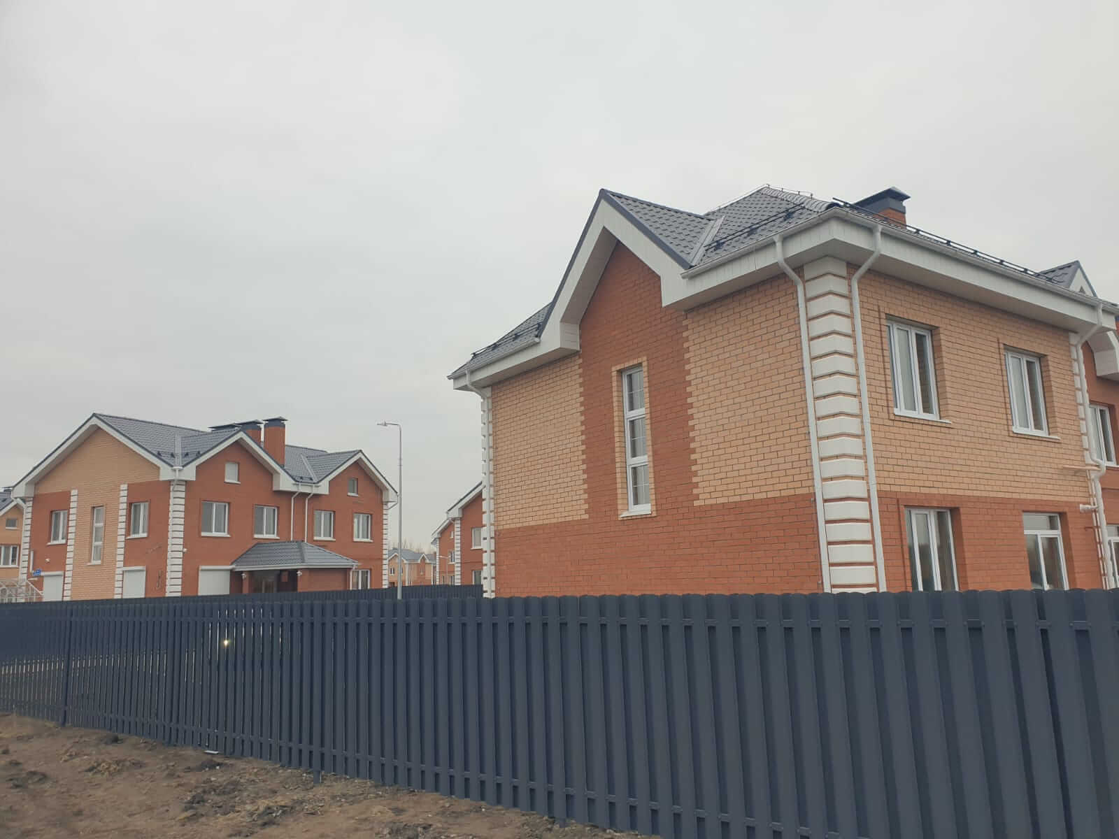 Забор из штакетника 230м Серый Графит фото1 в Кременкуле