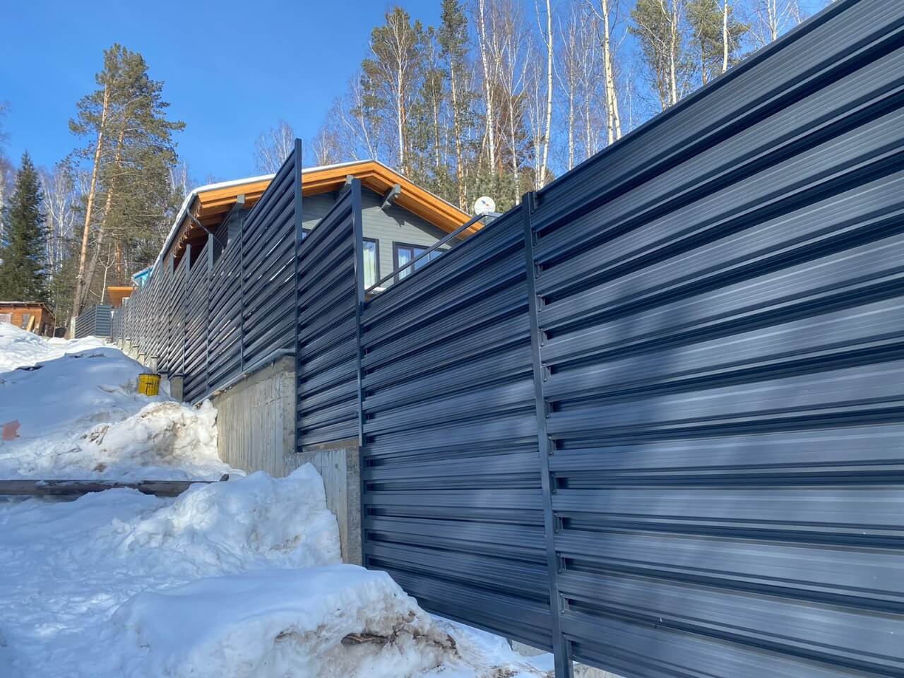 забор из штакетника 130м ral7024/7024 серый графит фото5 в Кременкуле