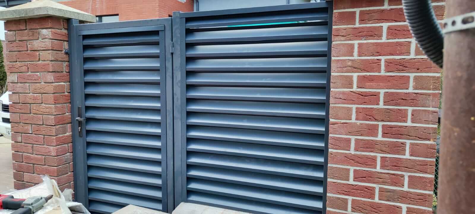 забор-жалюзи с ламелями эко-z ral7024 серый графит фото18 в Кременкуле