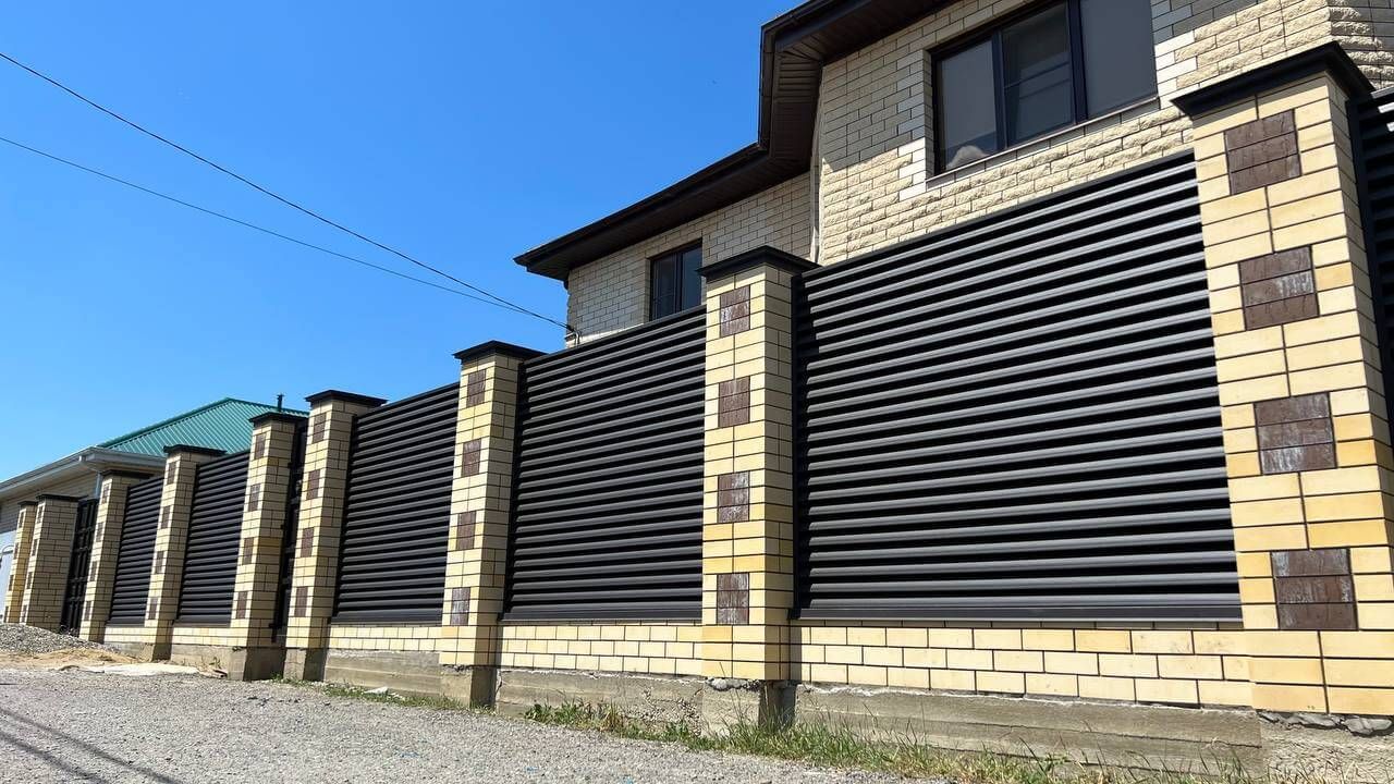 Забор-жалюзи 45м RAL8019 Темный Шоколад матовый в Кременкуле