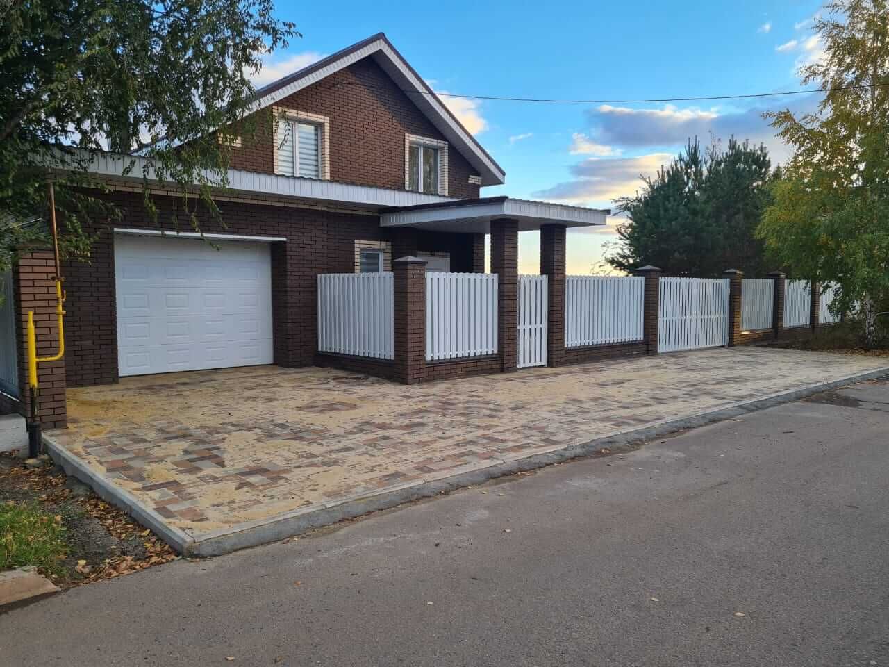 Забор из полукруглого штакетника 33м RAL9003 Белый фото 3 в Кременкуле