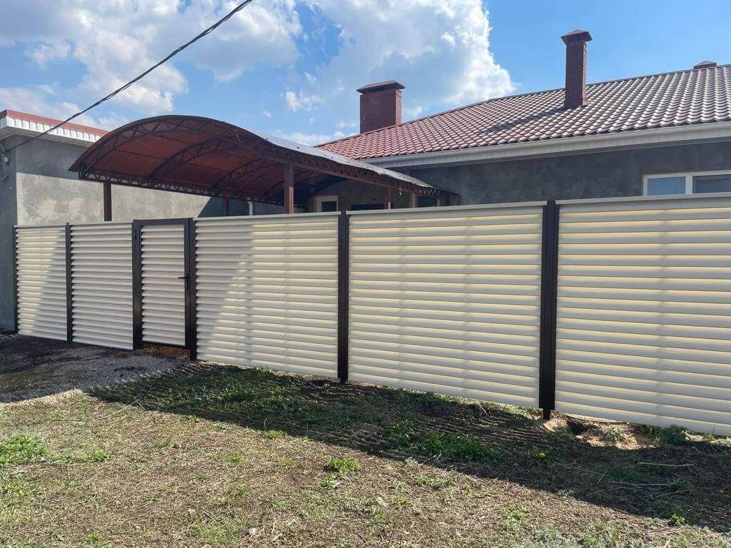 Забор из ламелей Еврожалюзи 25м RAL1015/1015 Слоновая Кость двусторонний фото 5 в Кременкуле