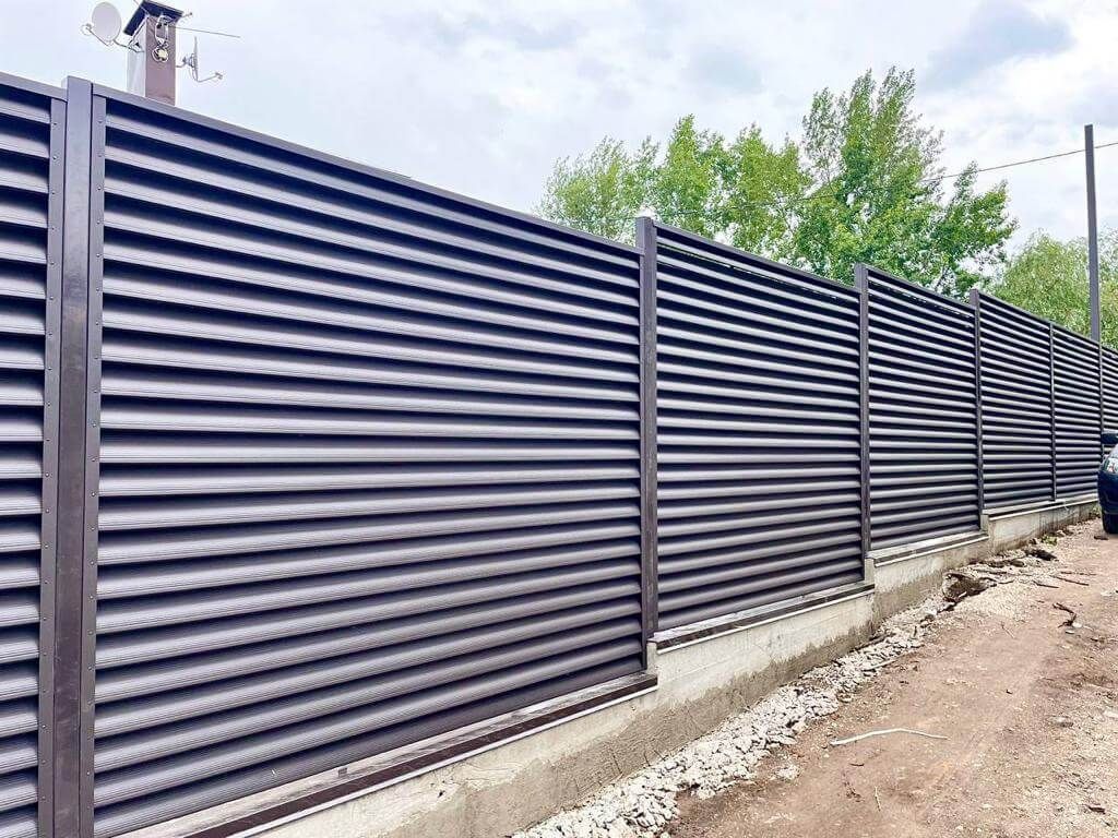 Забор-жалюзи с ламелями еврожалюзи 29м RAL8019/8019 Темный Шоколад МАТТЕ двухсторонний в Кременкуле