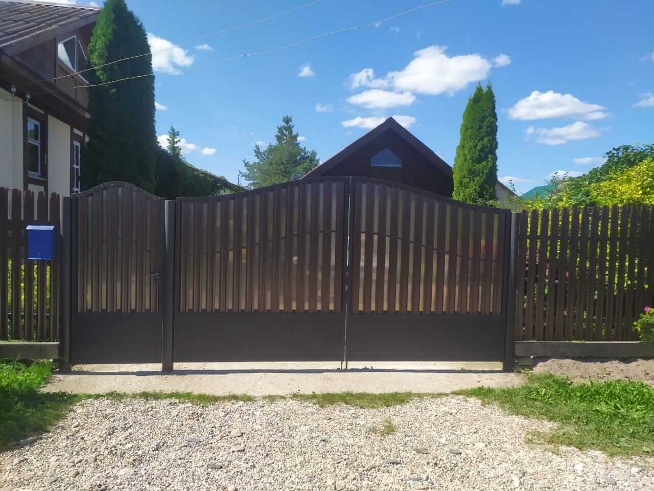 Забор из штакетника ЭКО-М 16м RAL8017 полиэфирная эмаль фото 3 в Кременкуле