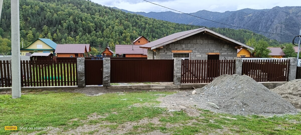 Забор из штакетника фигурного 15м RAL8017/8017 Шоколад двусторонний фото 2 в Кременкуле
