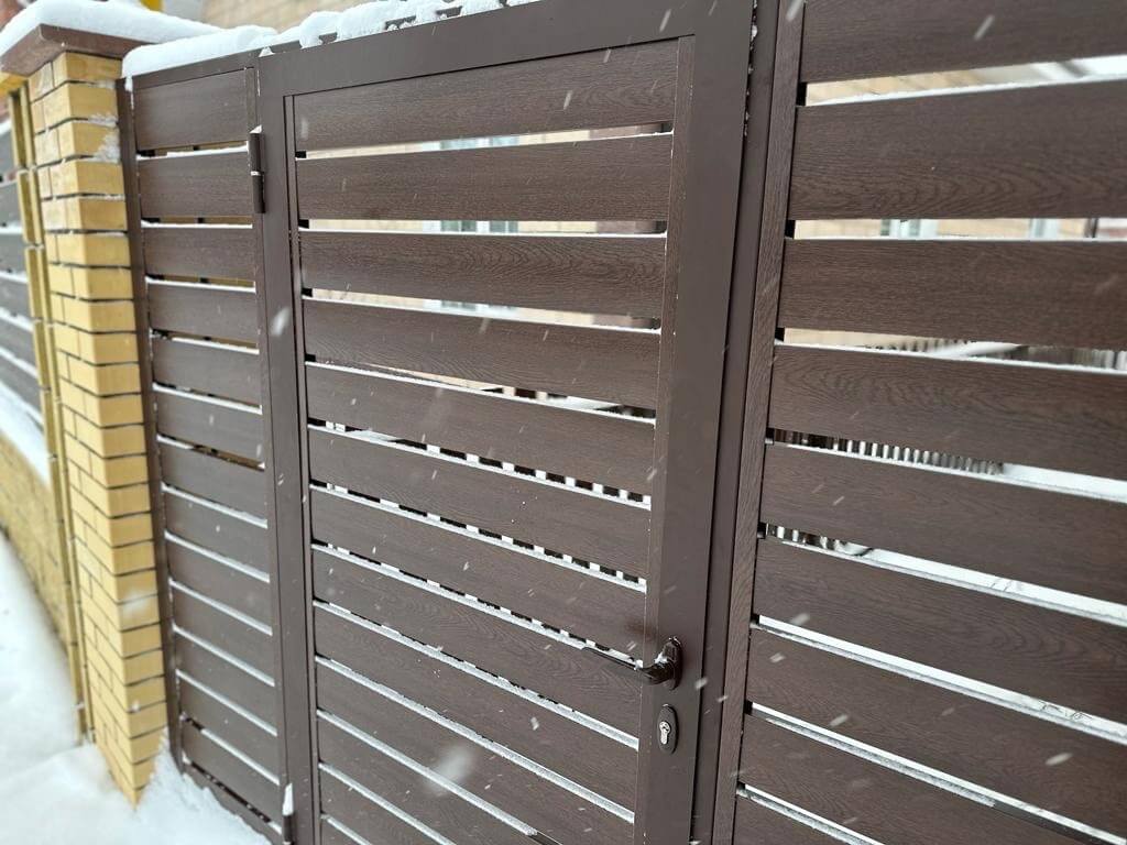 Забор-ранчо из металлопланкена 34м Мореный Дуб Printech фото 1 в Кременкуле