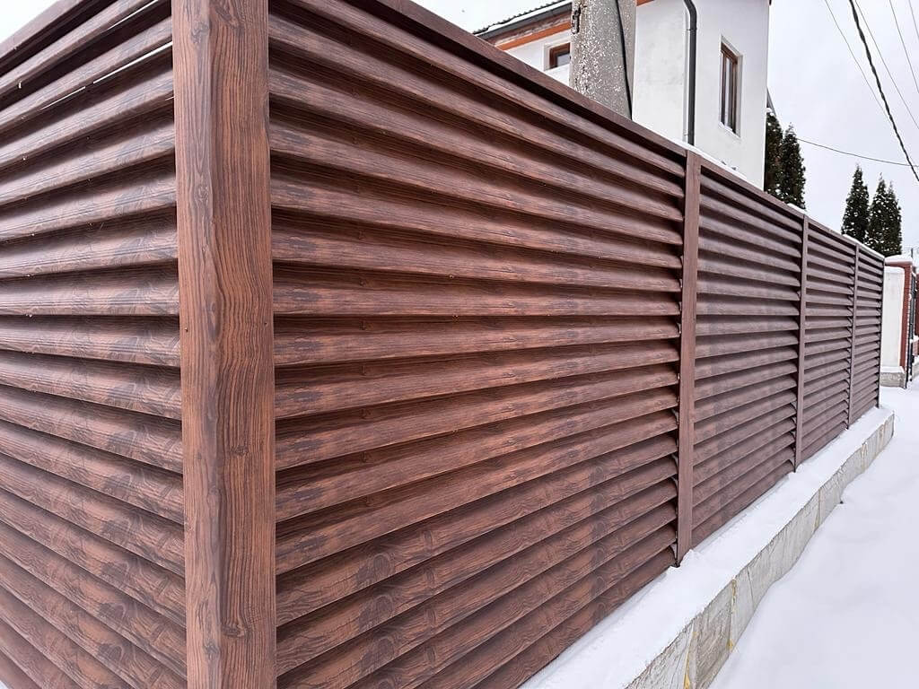 Забор-жалюзи из ламелей еврожалюзи 43м Каштан Printech фото 6 в Кременкуле
