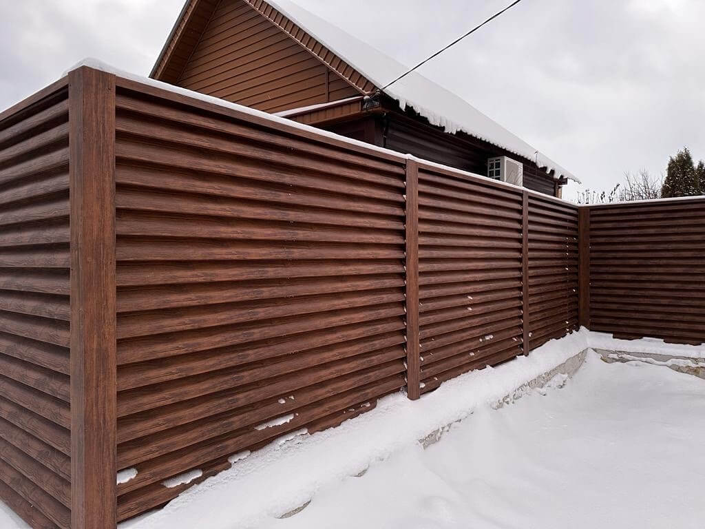 Забор-жалюзи из ламелей еврожалюзи 43м Каштан Printech фото 5 в Кременкуле