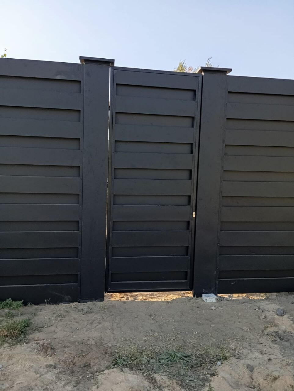 Забор-ранчо из металлопланкена 37м RAL9005 Черный МАТТЕ фото 3 в Кременкуле