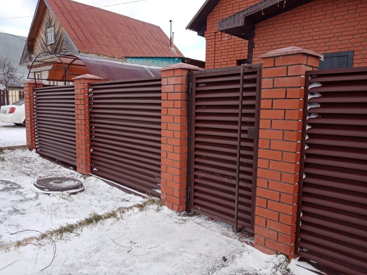 Забор из ламелей еврожалюзи 12м RAL8017/8017 Шоколад двусторонний МАТТЕ фото 2 в Кременкуле