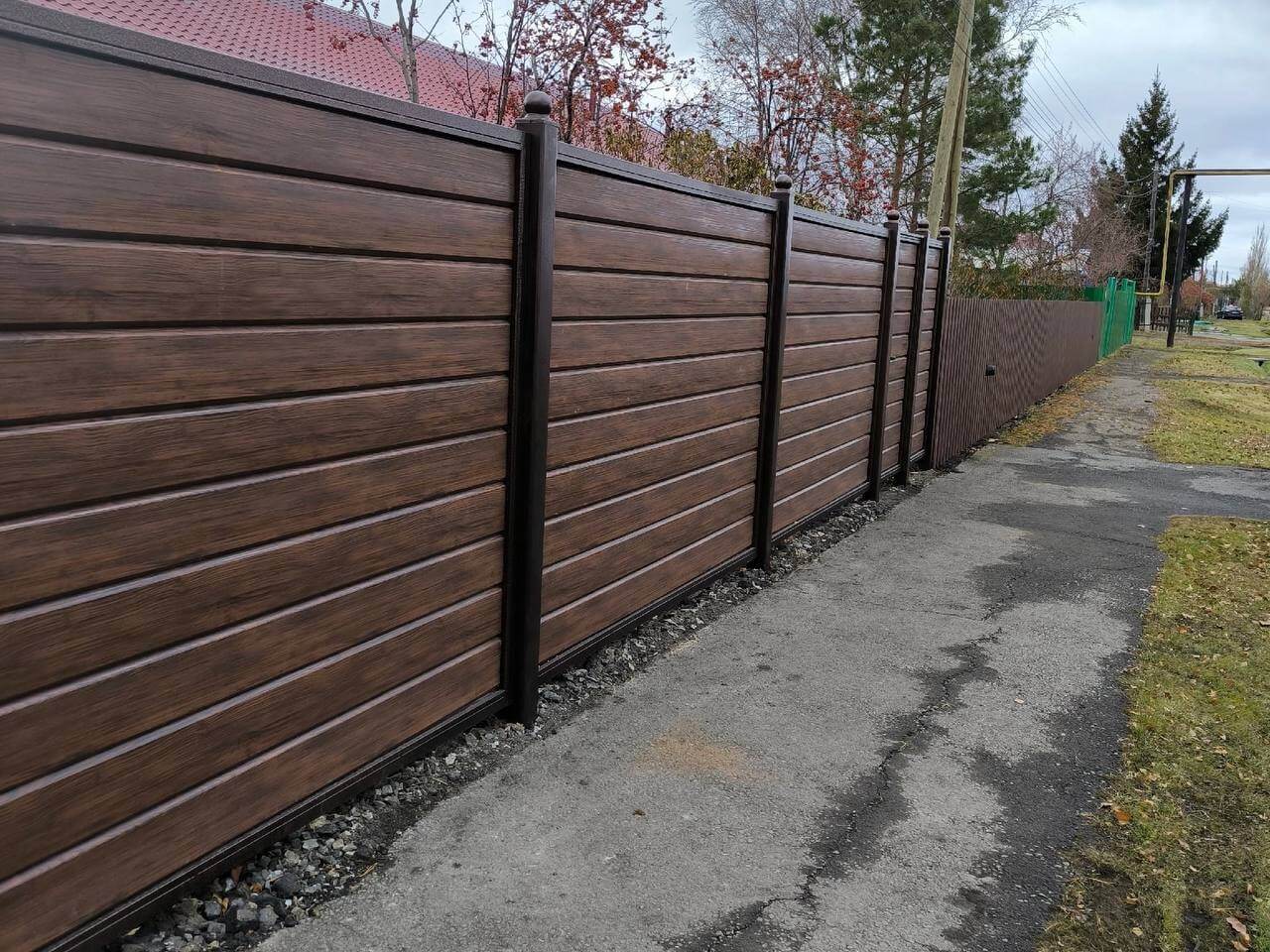 Забор из металлосайдинга Евро-Брус 46м Античное Дерево Принтек фото 1 в Кременкуле