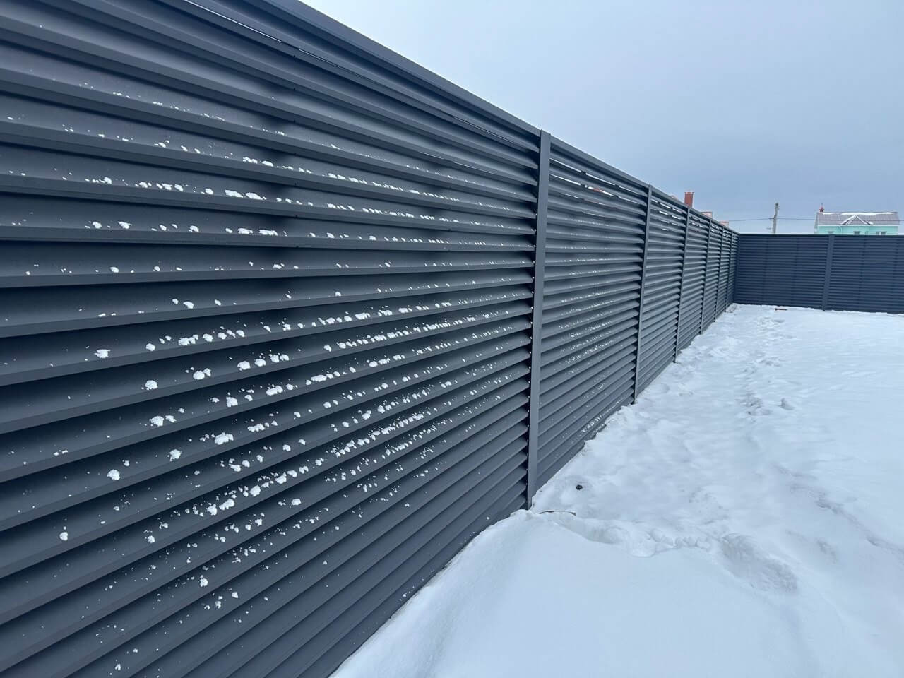 Забор-жалюзи из ламелей ЭКО-Z 130м RAL9005 Черный МАТТЕ в Кременкуле