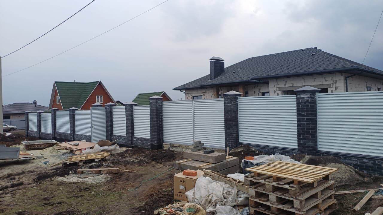 Забор-жалюзи из ламелей ЭКО-Z 94м RAL9003/9003 Белый двусторонний фото 2 в Кременкуле