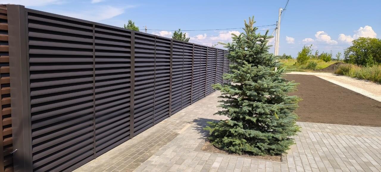 Забор-жалюзи 74м RAL8019/8019 Темный Шоколад двусторонний фото 8 в Кременкуле