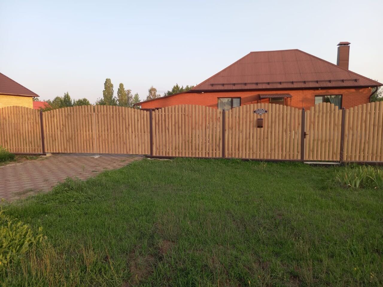 Забор из евроштакетника 24м Клен Светлый SteelArt фото 3 в Кременкуле