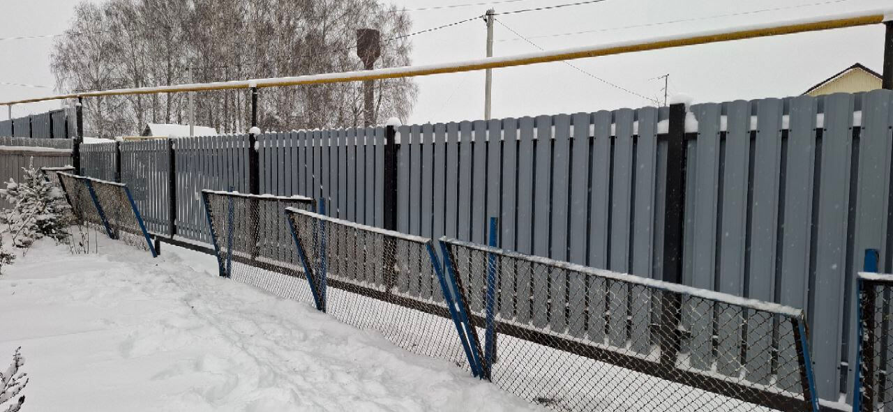 Забор из евроштакетника 27м RAL7024 Серый Графит МАТТЕ фото 5 в Кременкуле