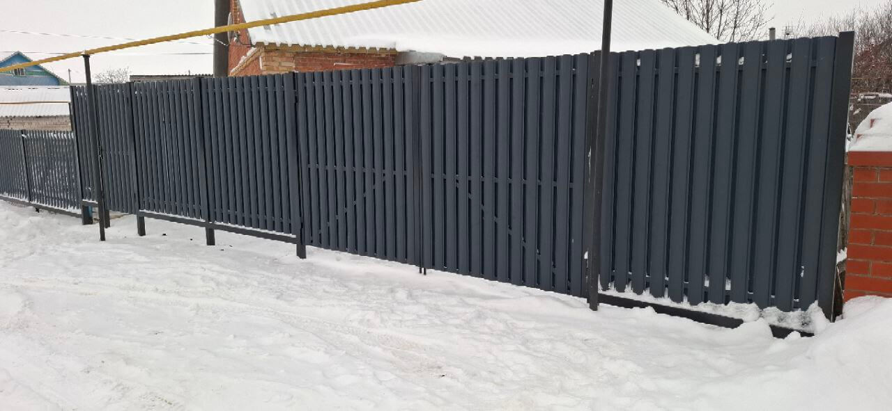 Забор из евроштакетника 27м RAL7024 Серый Графит МАТТЕ в Кременкуле