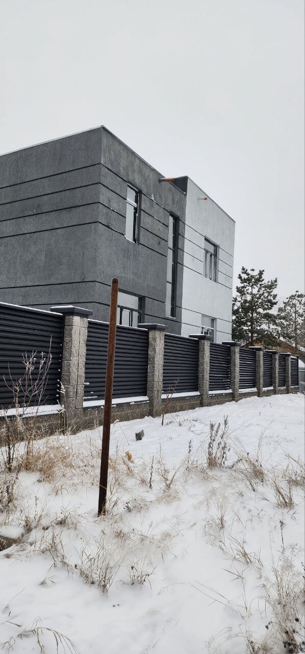 Забор-жалюзи из ламелей ЭКО-Z 66м RAL9005/9005 Черный двусторонний МАТТЕ фото 1 в Кременкуле