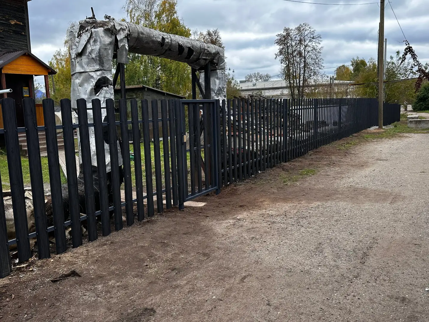 Забор из евроштакетника 63м Черное Дерево 3D Принтек фото 5 в Кременкуле