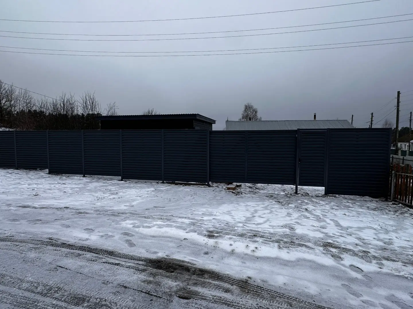 Забор-жалюзи из ламелей Хай-Тек 20м RAL7024/7024 Серый Графит двусторонний МАТТЕ фото 1 в Кременкуле