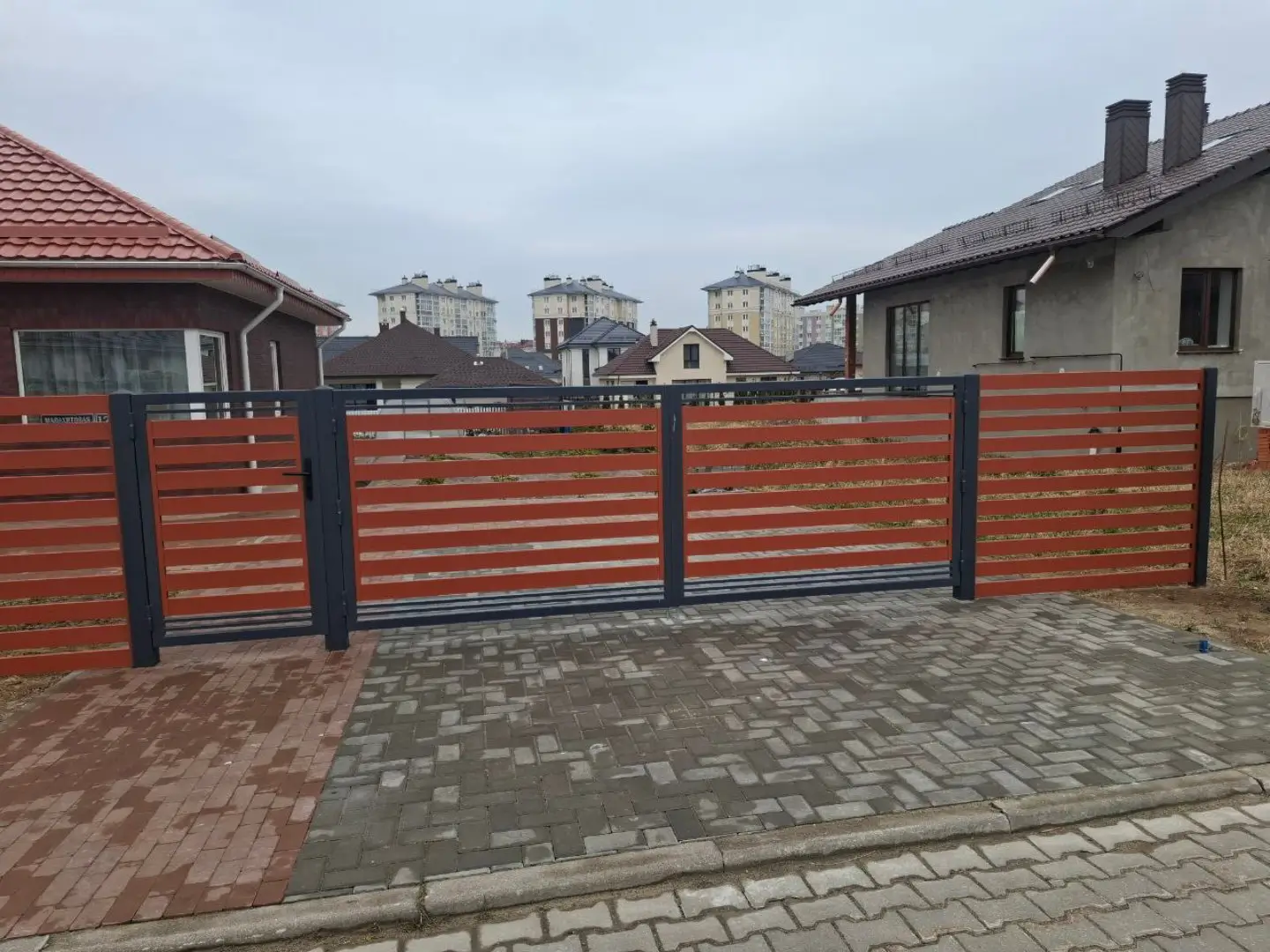 Забор-ранчо из металлопланкена 18м RAL8004 Терракотовый фото 2 в Кременкуле