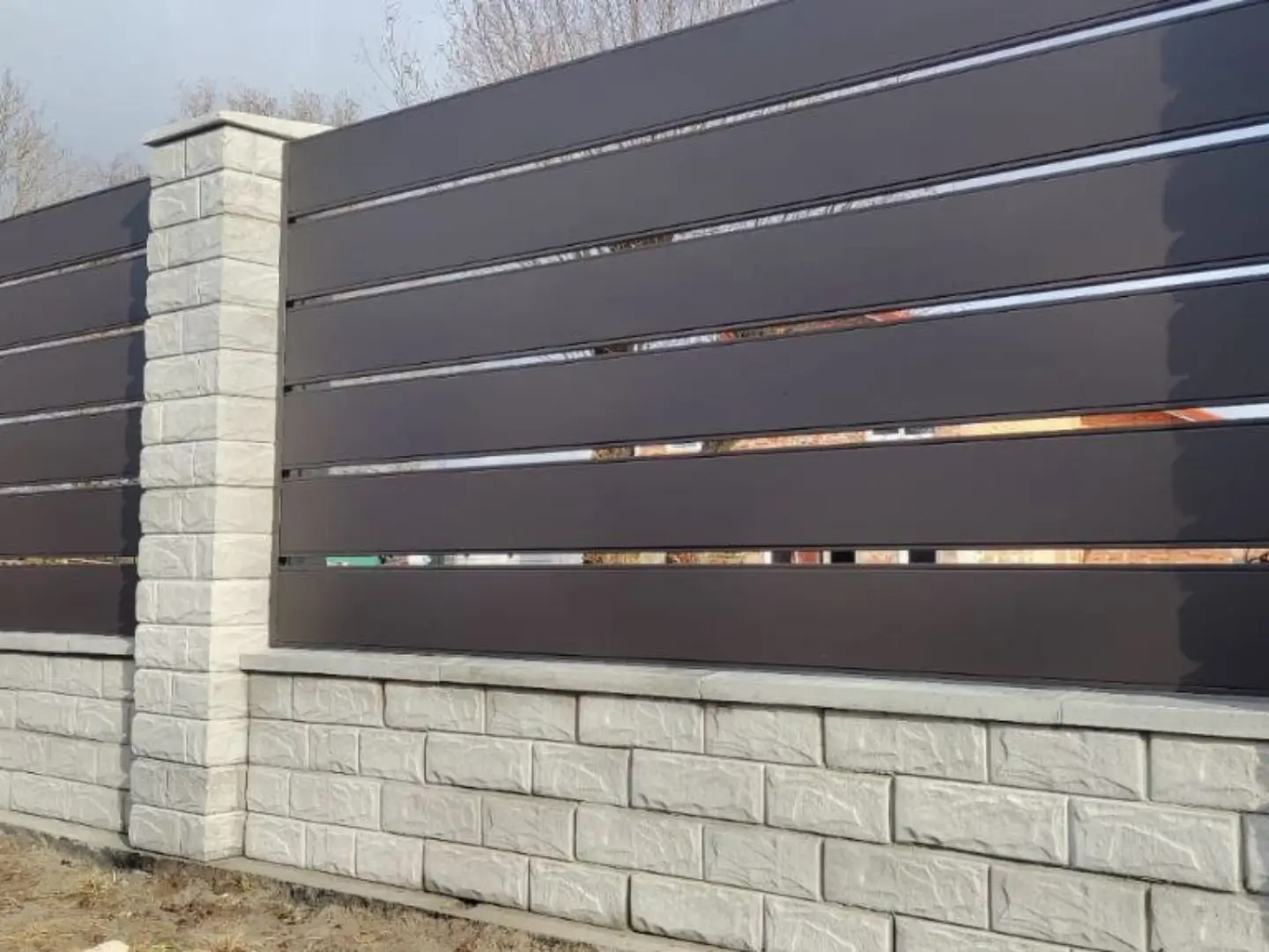 Забор-ранчо из металлопланкена 32м RAL8019 Темный Шоколад МАТТЕ фото 3 в Кременкуле